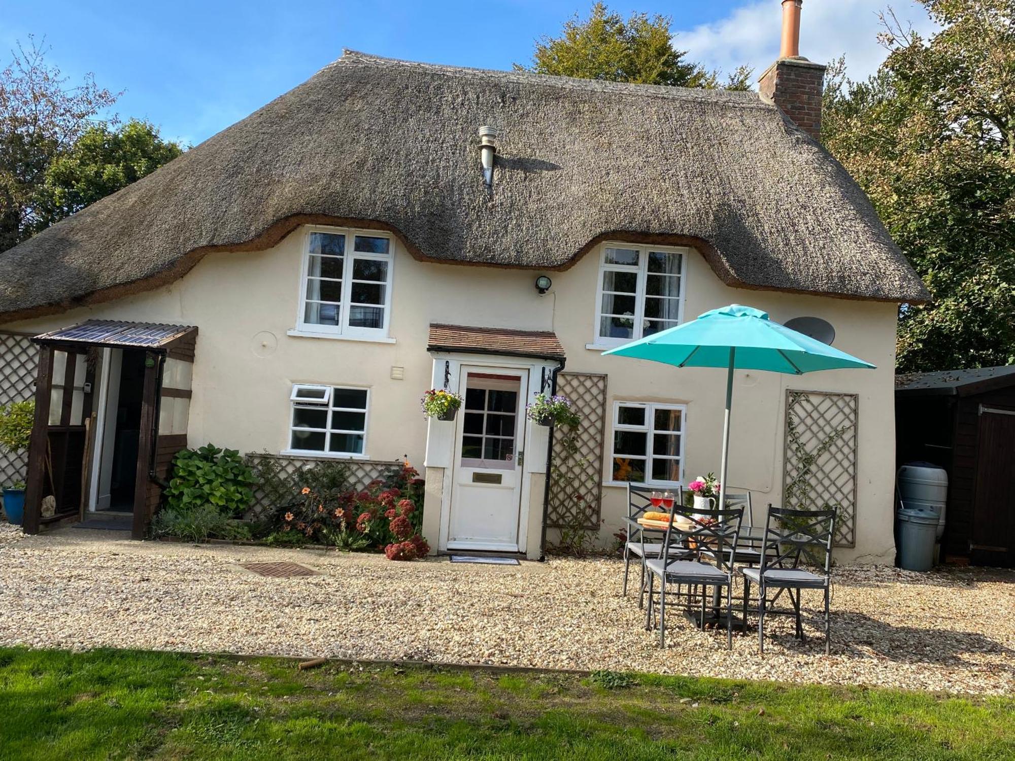 Honeysuckle Cottage 多切斯特 外观 照片
